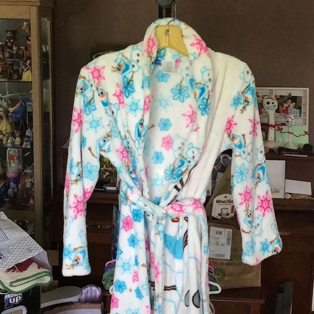 Girls Olaf robe size 10/12 Disney